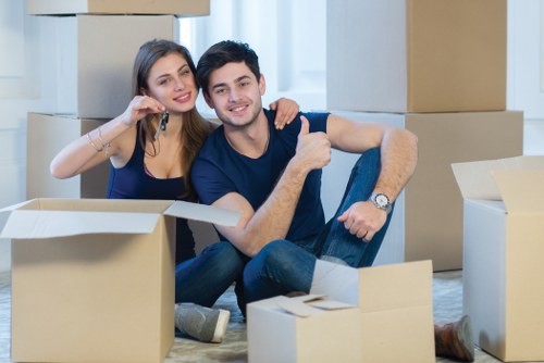 Moving boxes and storage solutions in Kennington