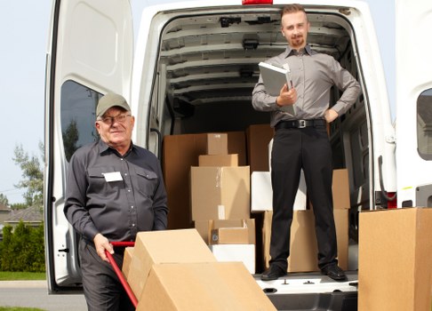 Long-term storage units for household and business items in Kennington